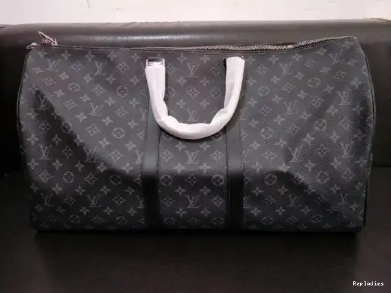 55 Vuitton Louis KEEPALL 0515